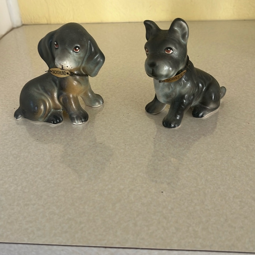Vintage Tilso Hand Painted Scotty and Dachshund Dog Ceramic Made In Japan